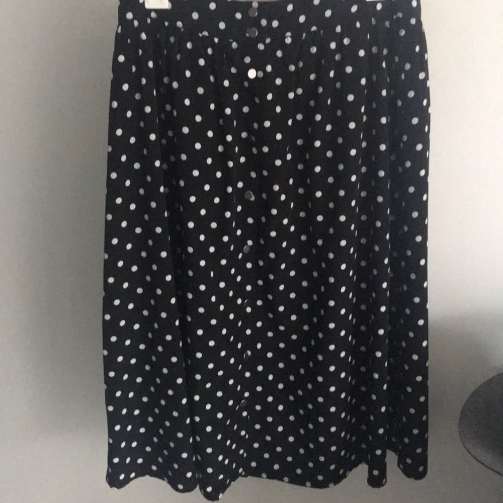 Polka dot black/white high-waist skirt